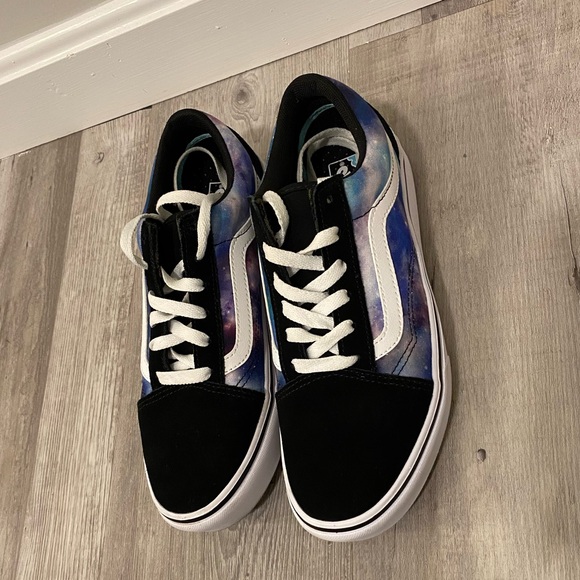 NWT VANS ComfyCush Galaxy Juniors Size 6.5 - Picture 1 of 14